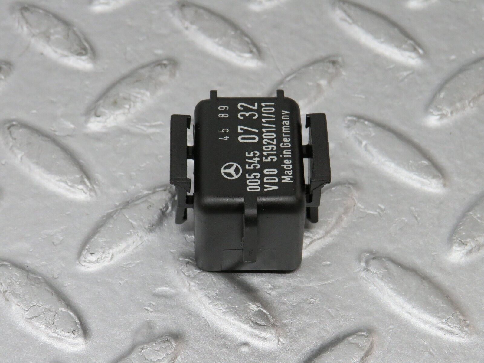 36081 Mercedes-Benz W126 420SE Cruise Control Unit Module Relay 0055450732