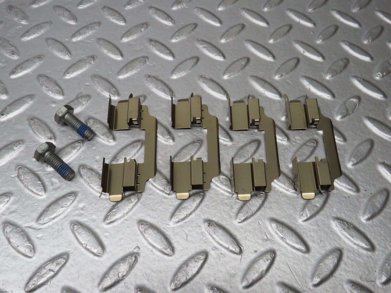 38207 Mercedes-Benz W169 Genuine Front Brake Pads New 1694200720