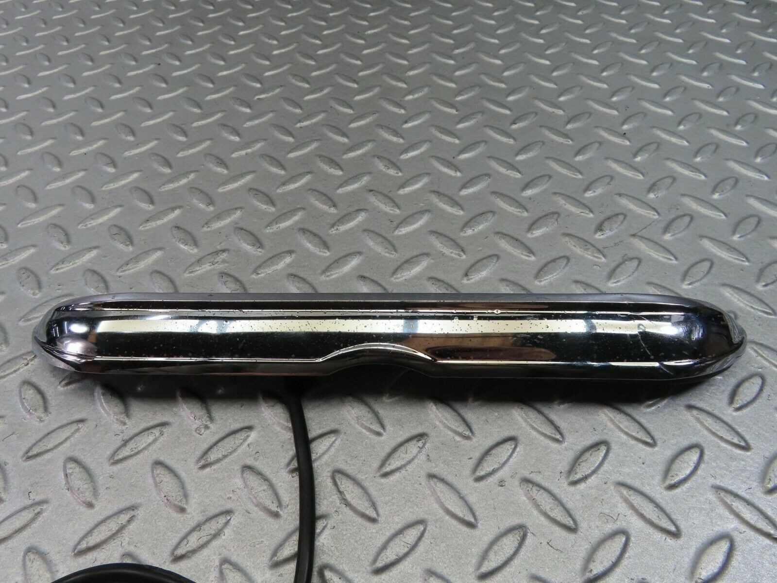 8181 Mercedes-Benz W108 number Plate Light Trunk Lid Chrome