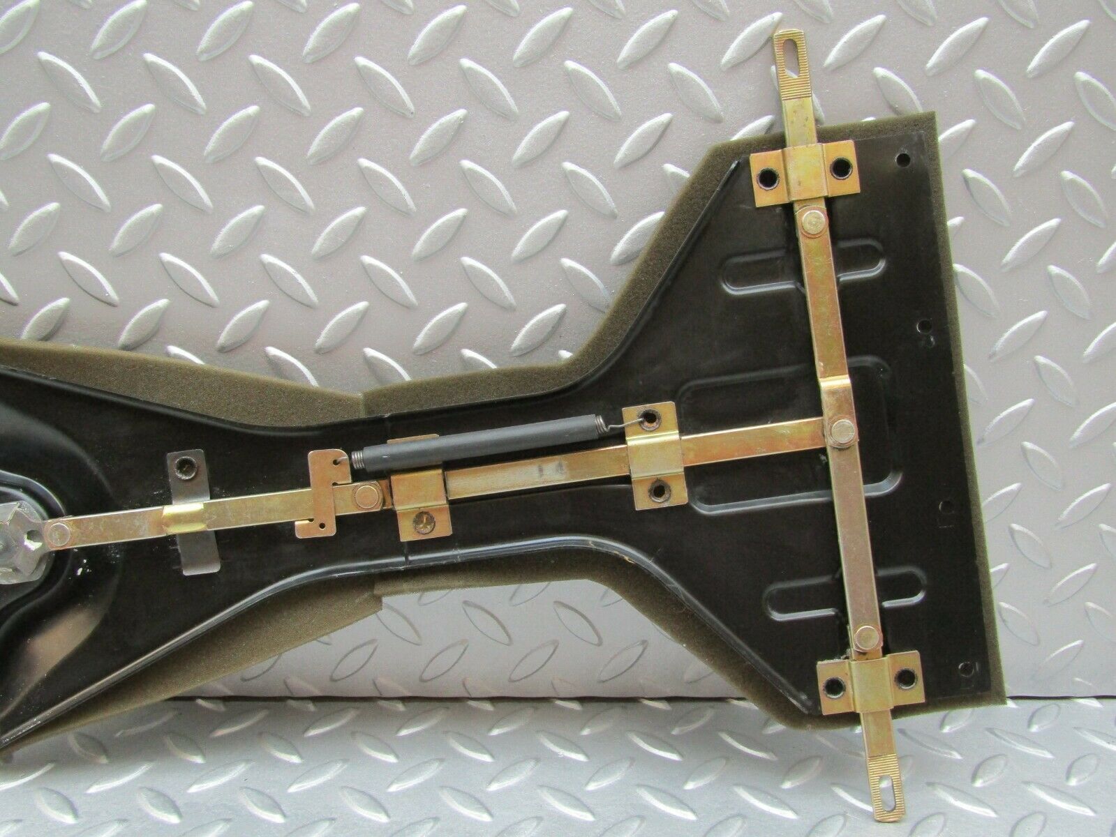 3349 Mercedes-Benz W123 230E Sunroof Manual Opener Mechanism