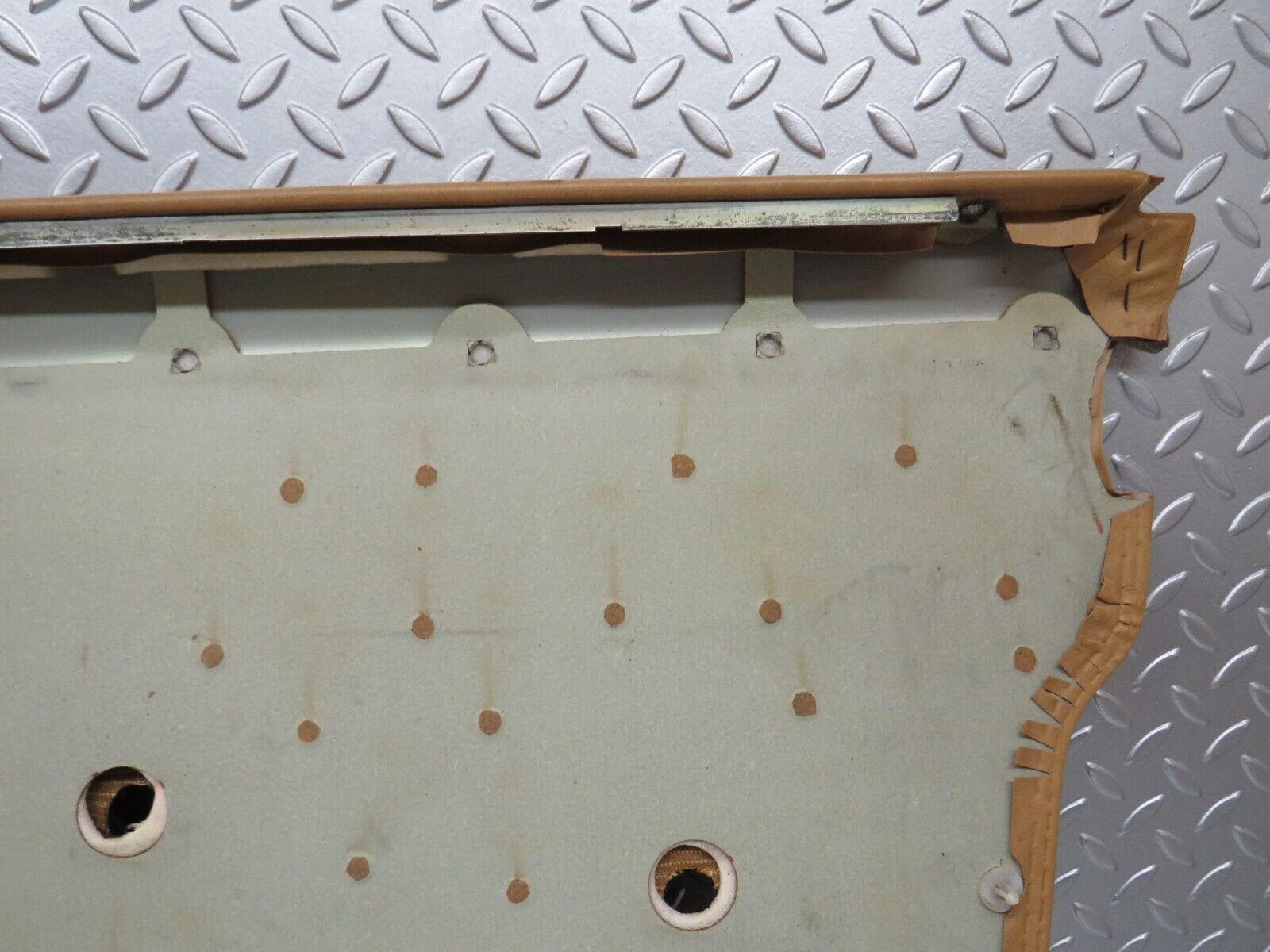 25466 Mercedes-Benz W123 200 Front Left Door Card Palomino