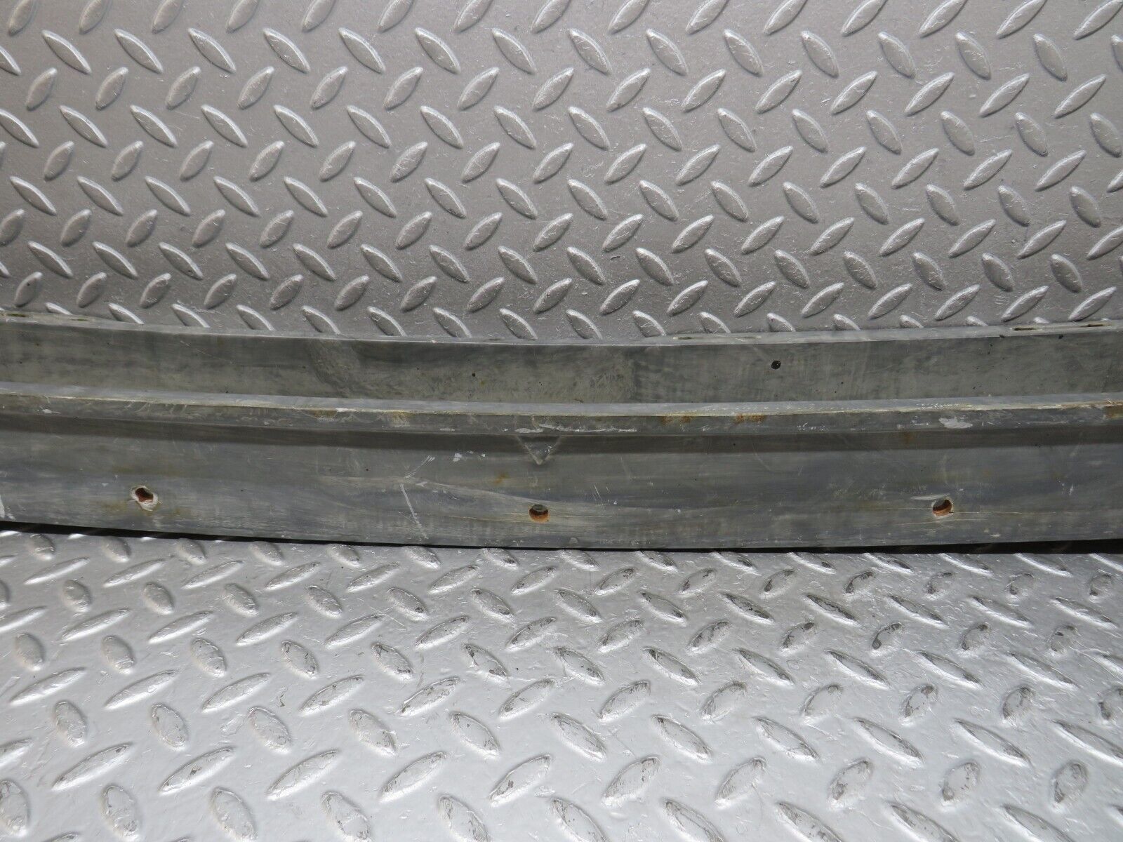 36313 Mercedes-Benz W126 420SE Rear Bumper Bracket Reinforcement 1268851105