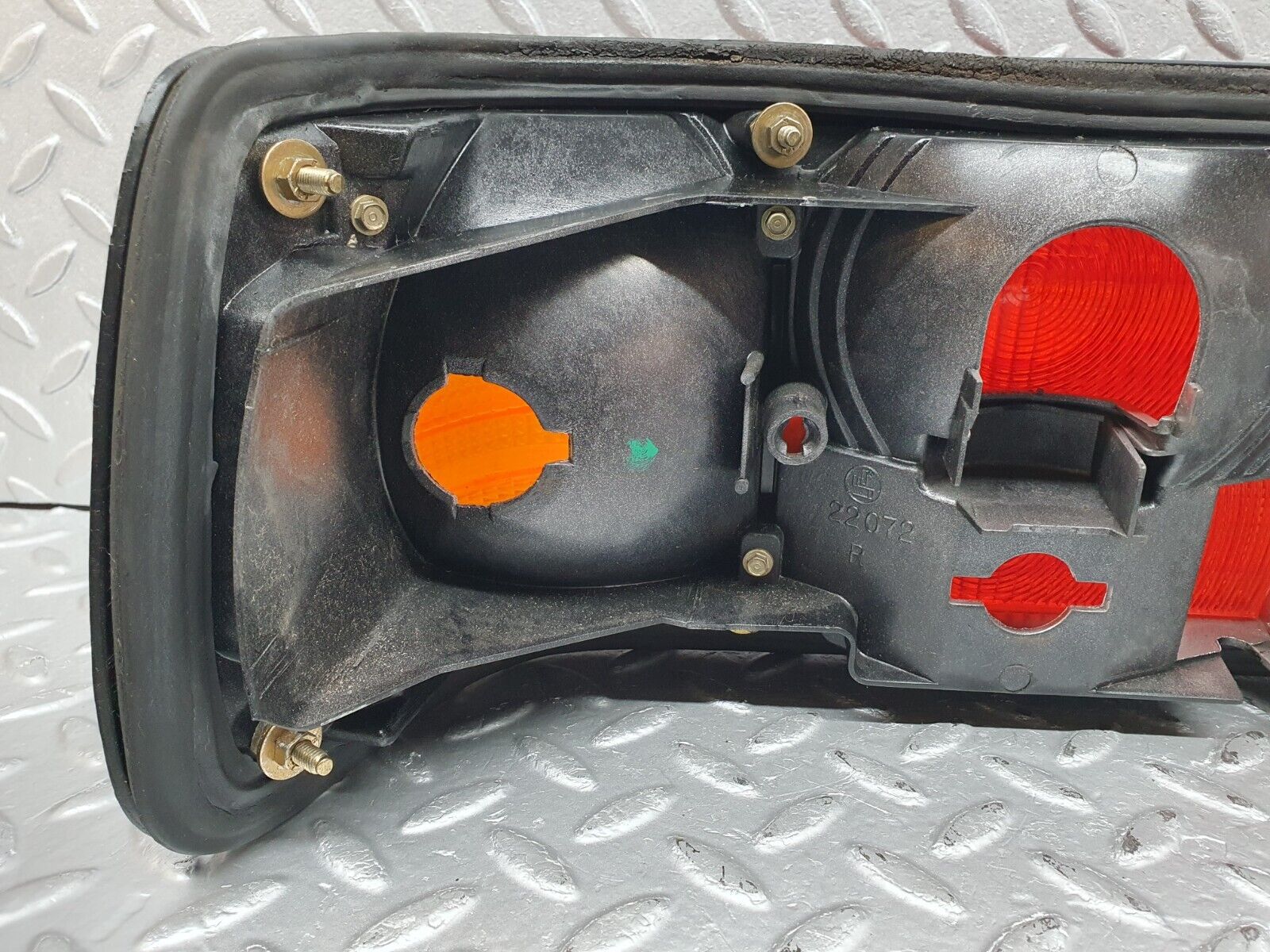 41162 Mercedes-Benz W126 300SE Tail Light & Bulb Holder Right Side