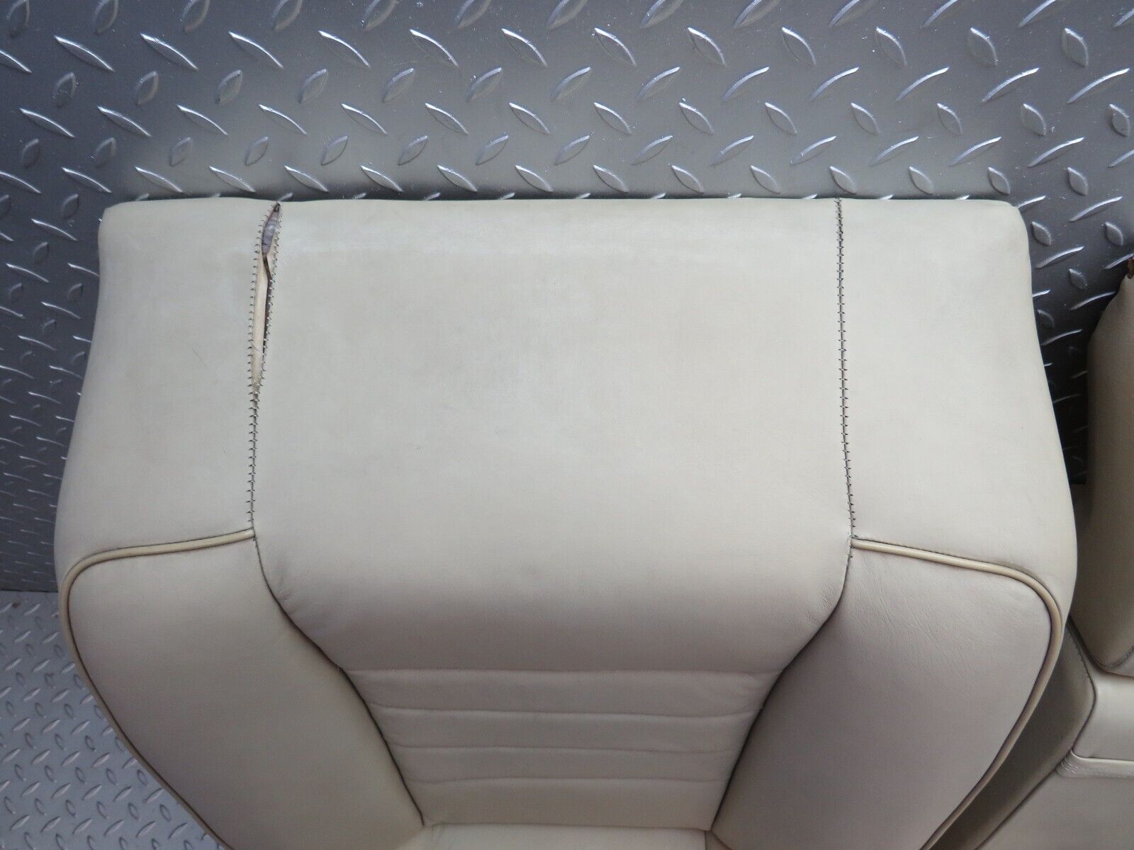 34414 Mercedes-Benz C126 380SEC Coupe Rear Seat Set Leather Beige 1249240123