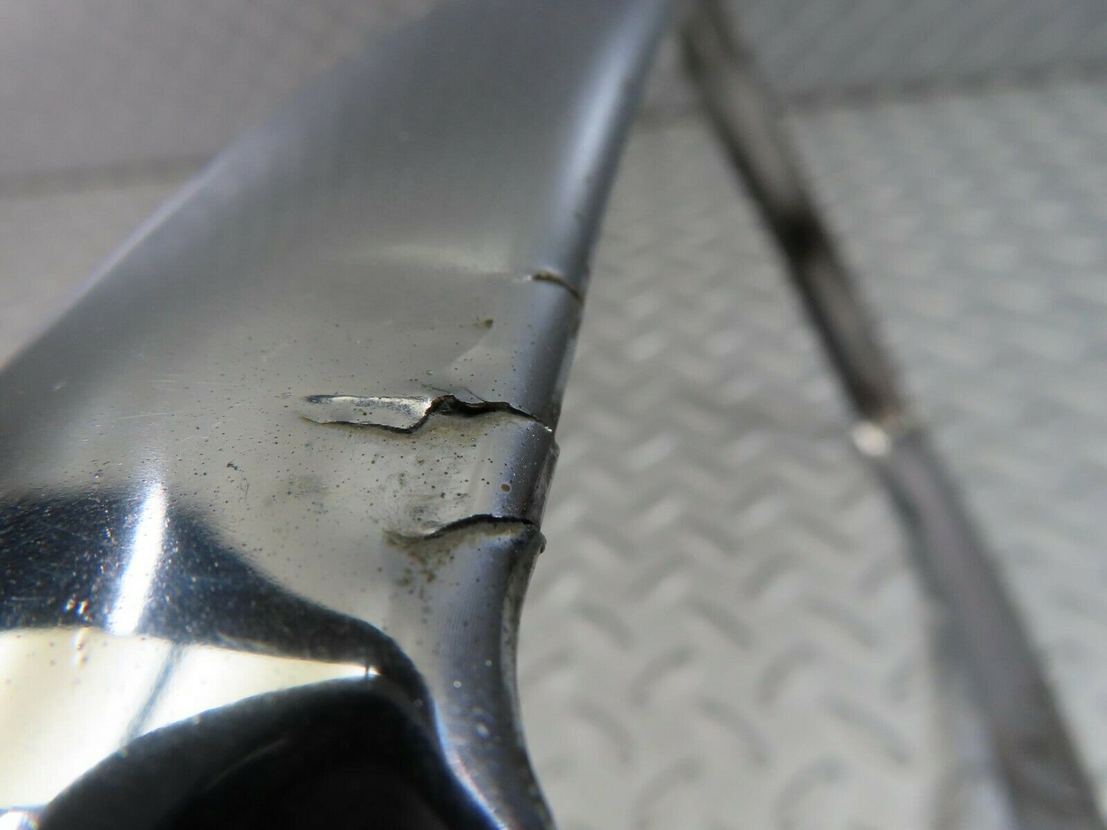 8140 Mercedes-Benz W114 Headlight Chrome Frame