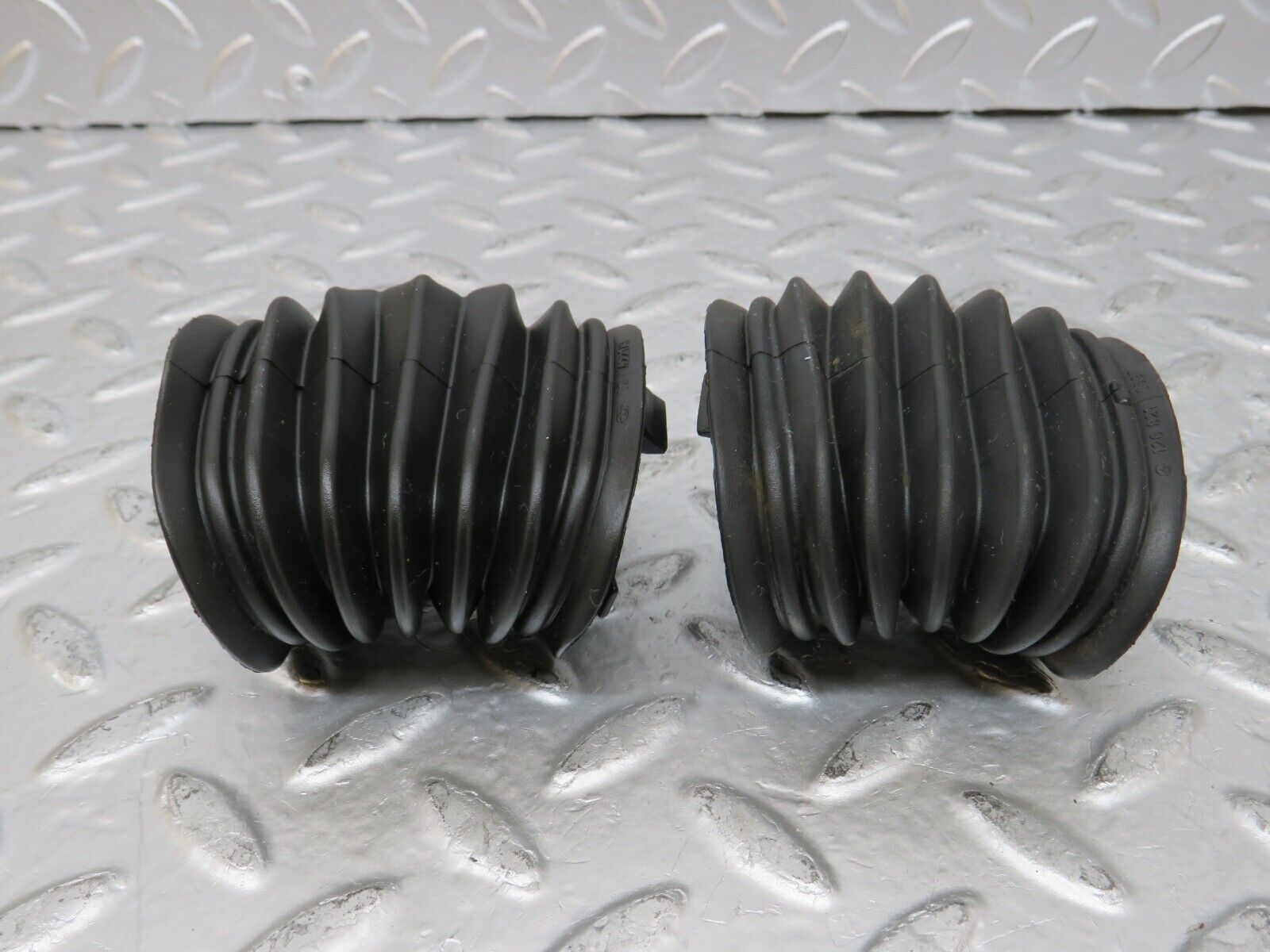 25791 Mercedes-Benz W124 280E Rear Door Wire Protector Rubber Pair 1248210597
