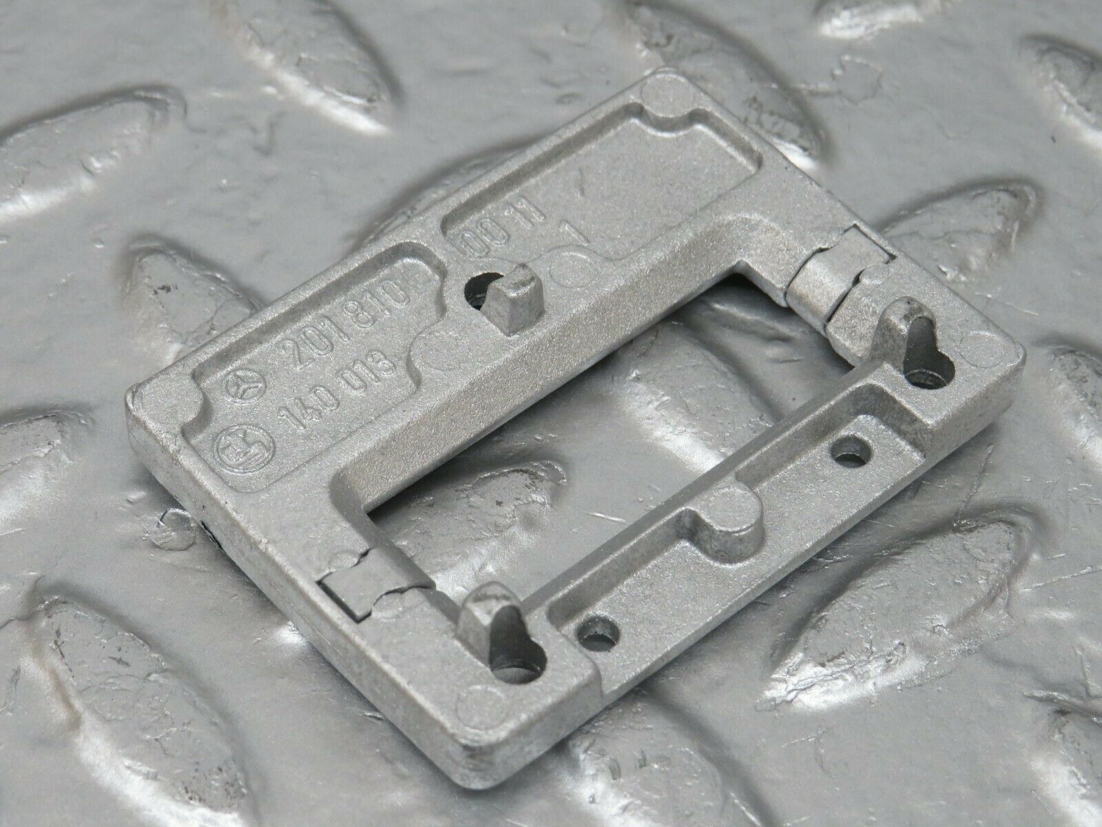 24396 Mercedes-Benz S124 220TE Wagon Rear View Mirror Bracket 2018100011