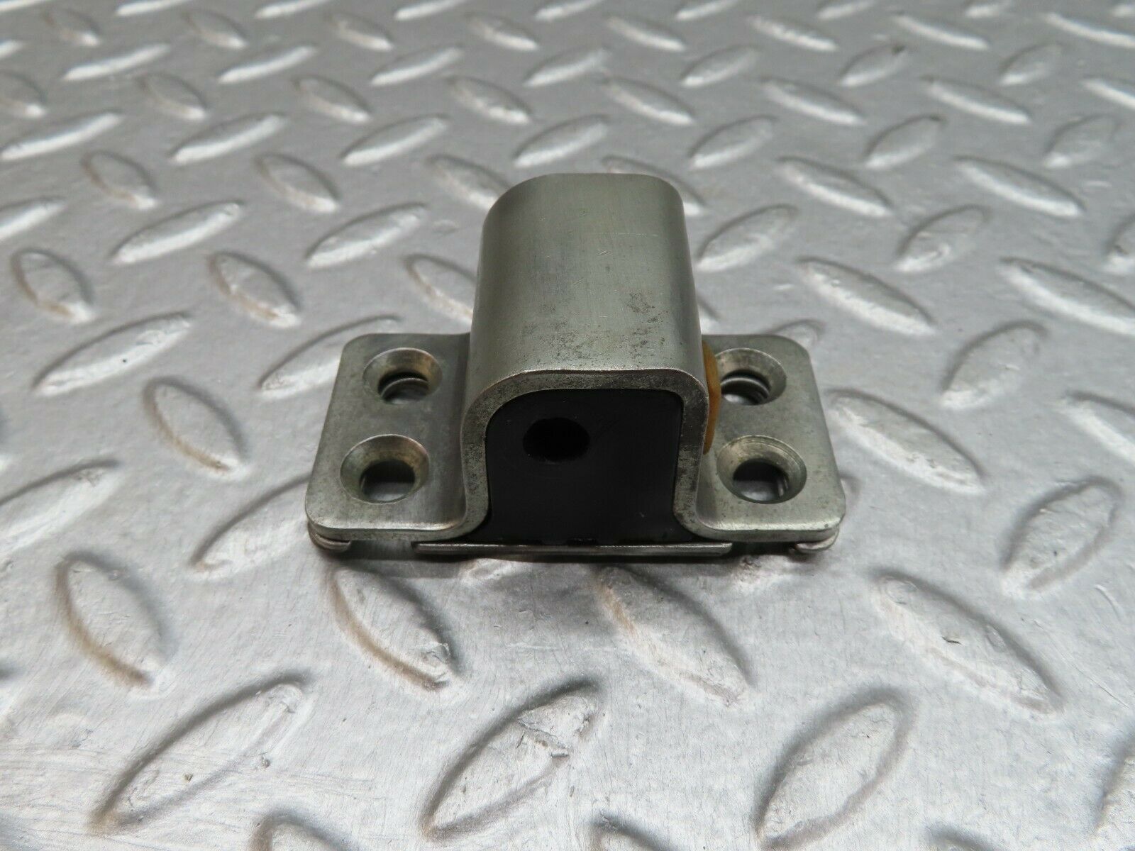 18047 Mercedes-Benz W123 200 Door Lock Latch Right Side