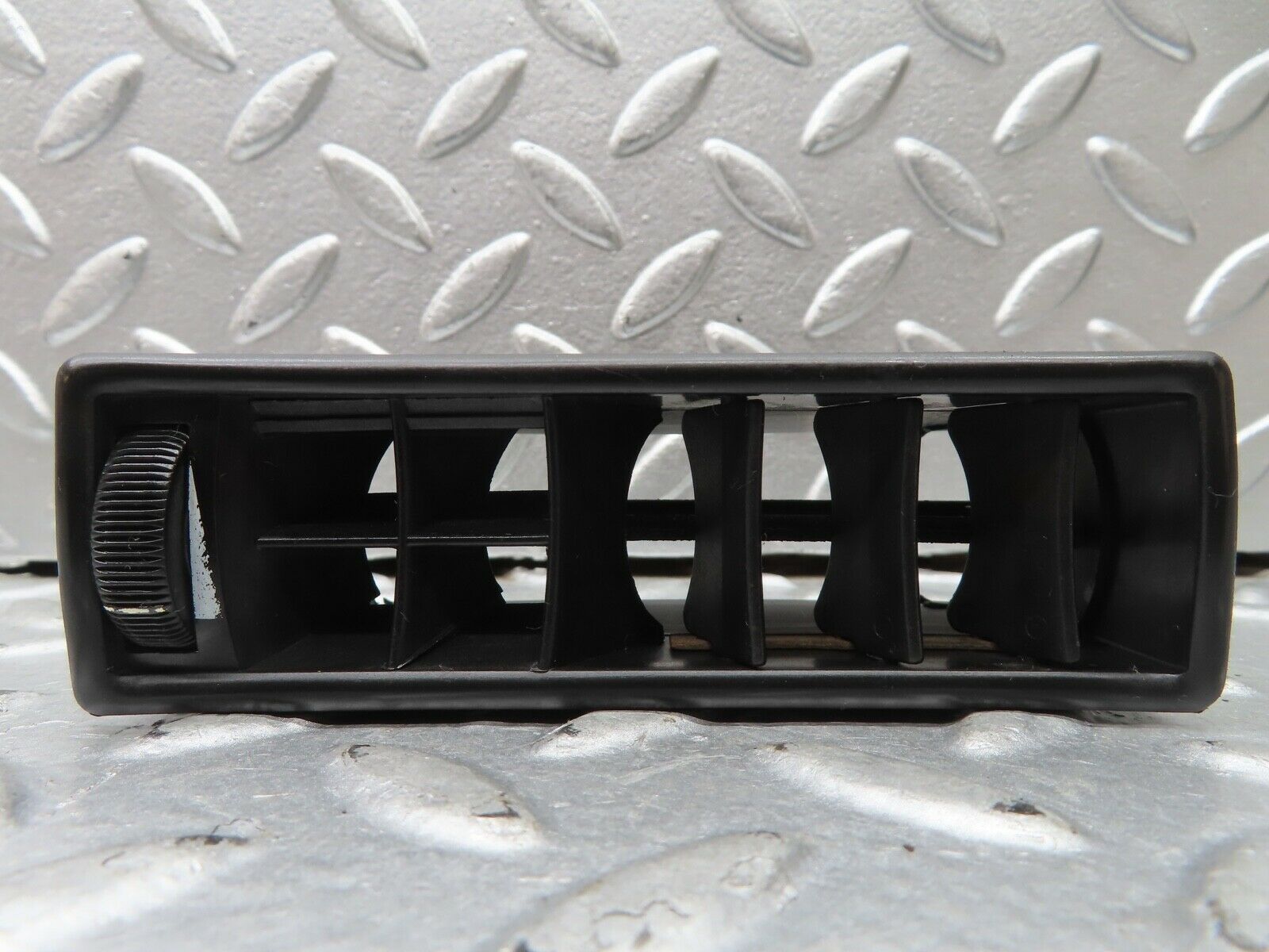 21663 Mercedes-Benz W126 300SE Dashboard Air Vent Right Side 1268310842