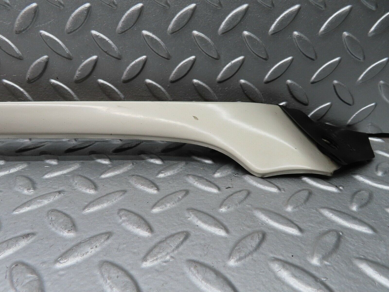 21688 Mercedes-Benz W126 300SE A Pillar Exterior Trim Left Side 1266981598