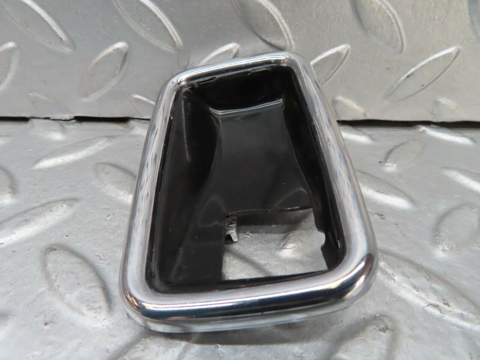 7056 Mercedes-Benz W123 230E Chrome Frame For Door Opener Left 1087660511