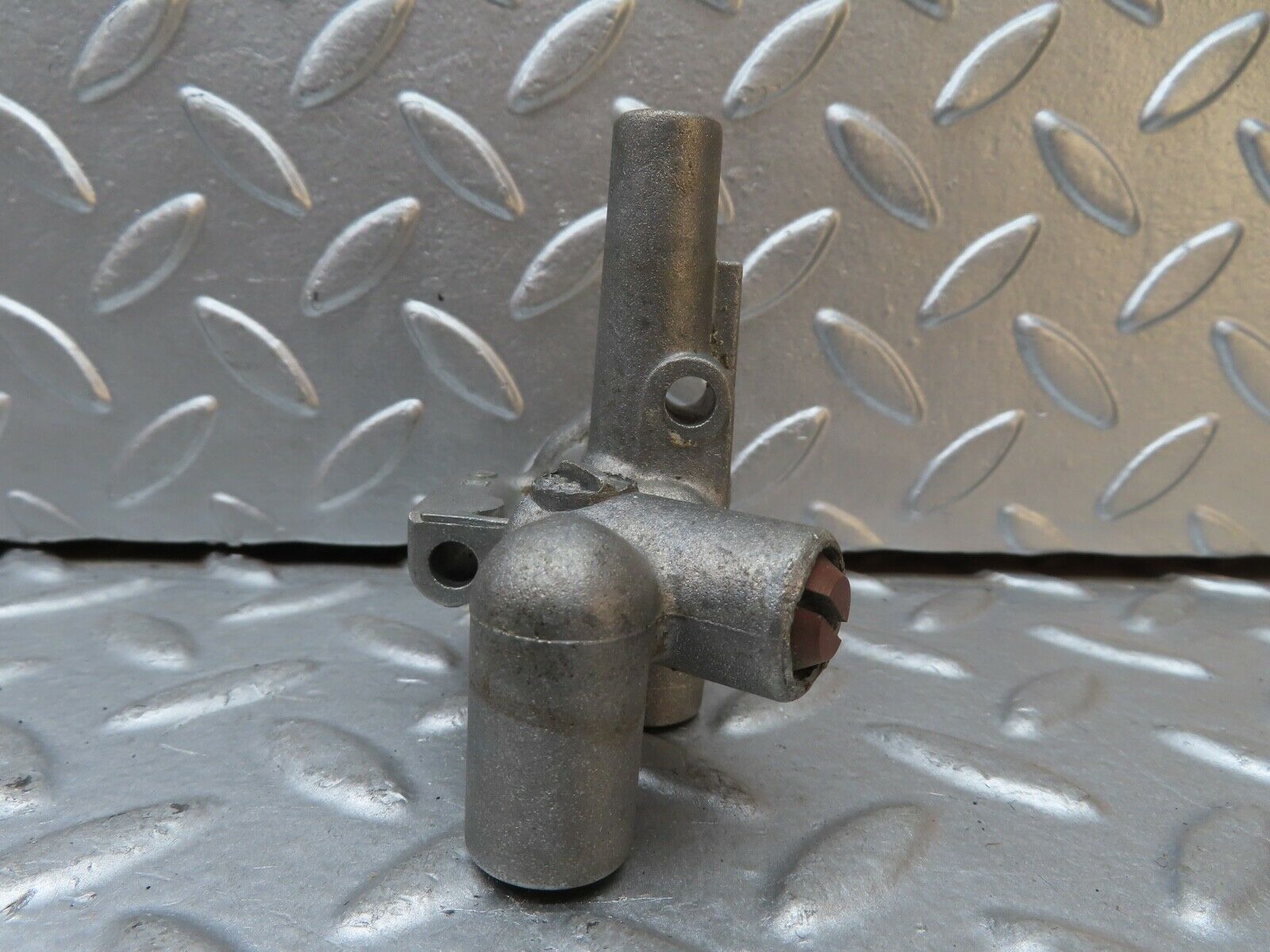 21199 Mercedes-Benz W123 230E Idle Control Valve 1020941212