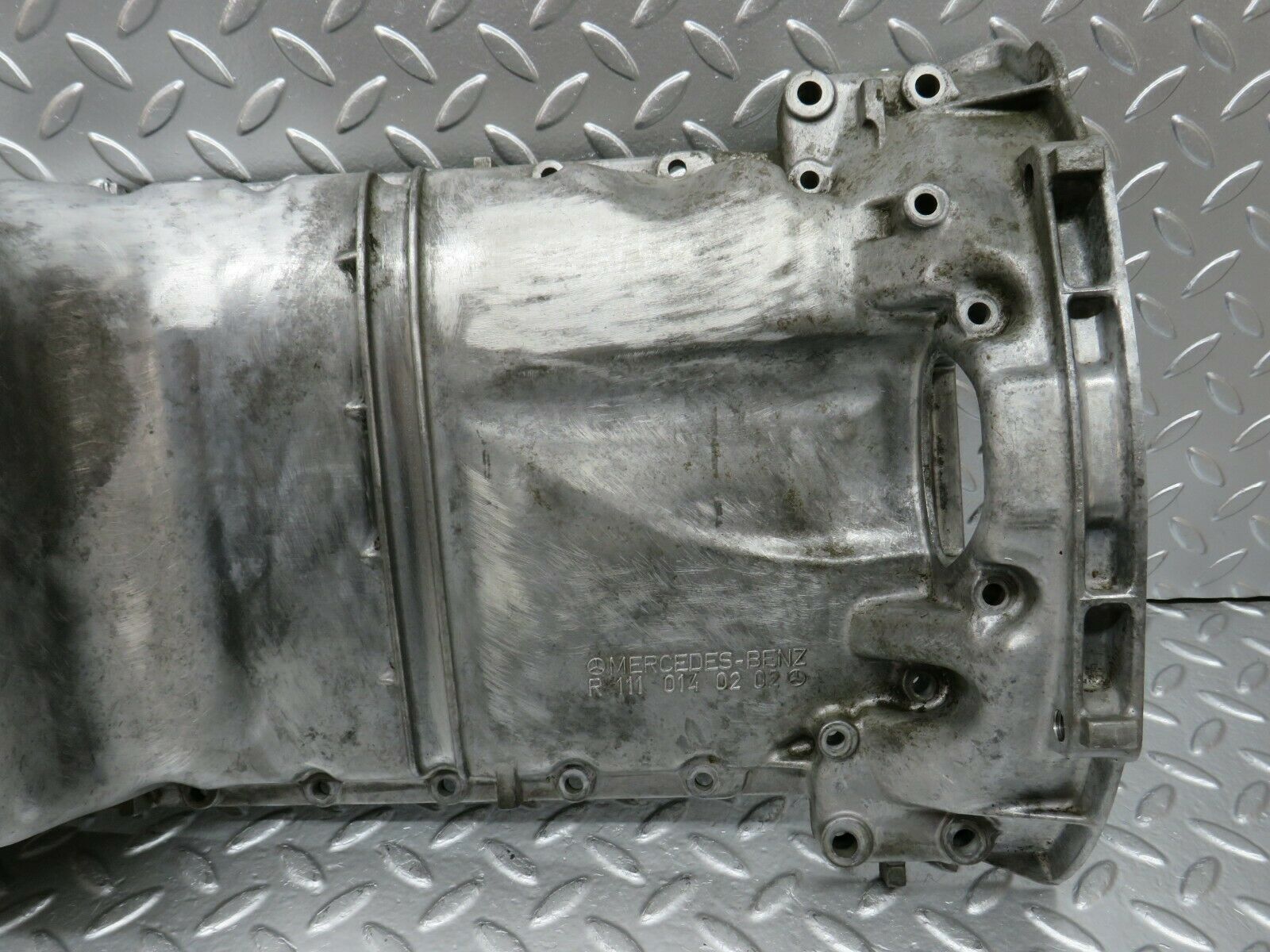 24432 Mercedes-Benz S124 220TE Wagon Oil Pan Oil Sump 1110140202