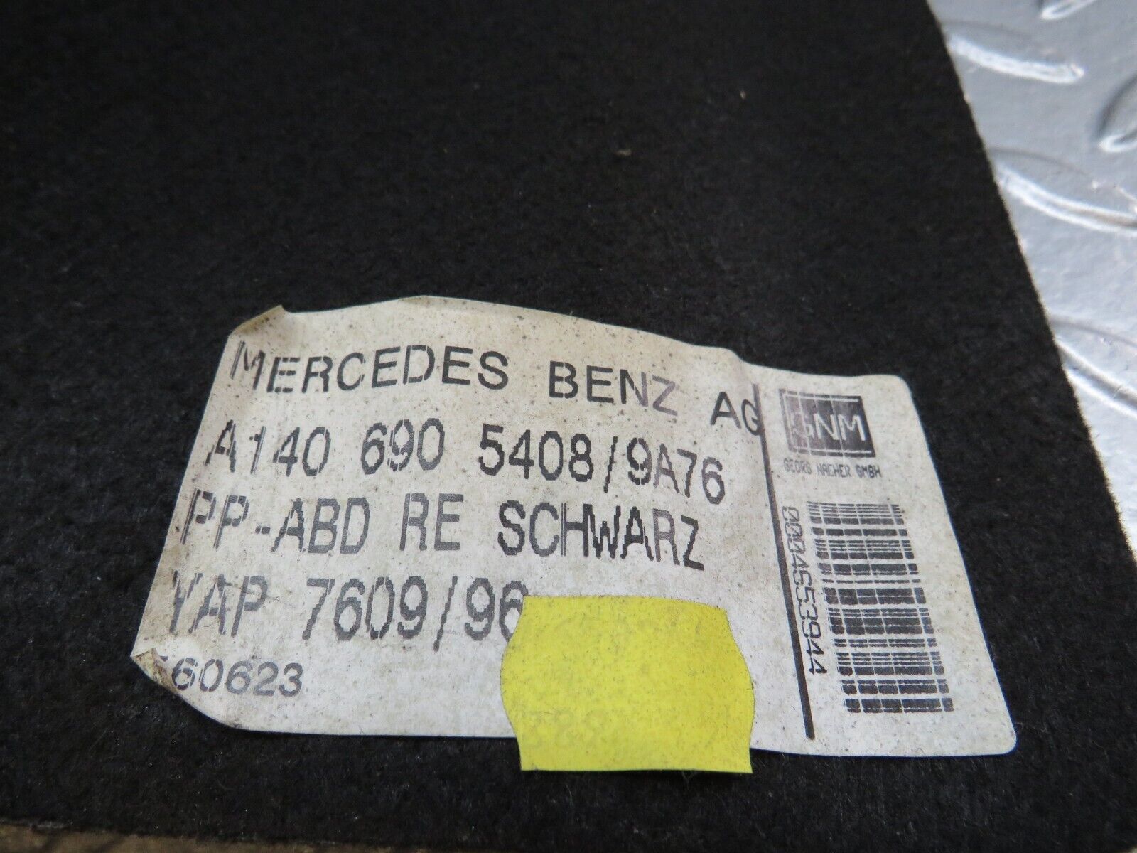 24708 Mercedes-Benz W140 S320 Trunk Cover Panel Right Side 1406905408