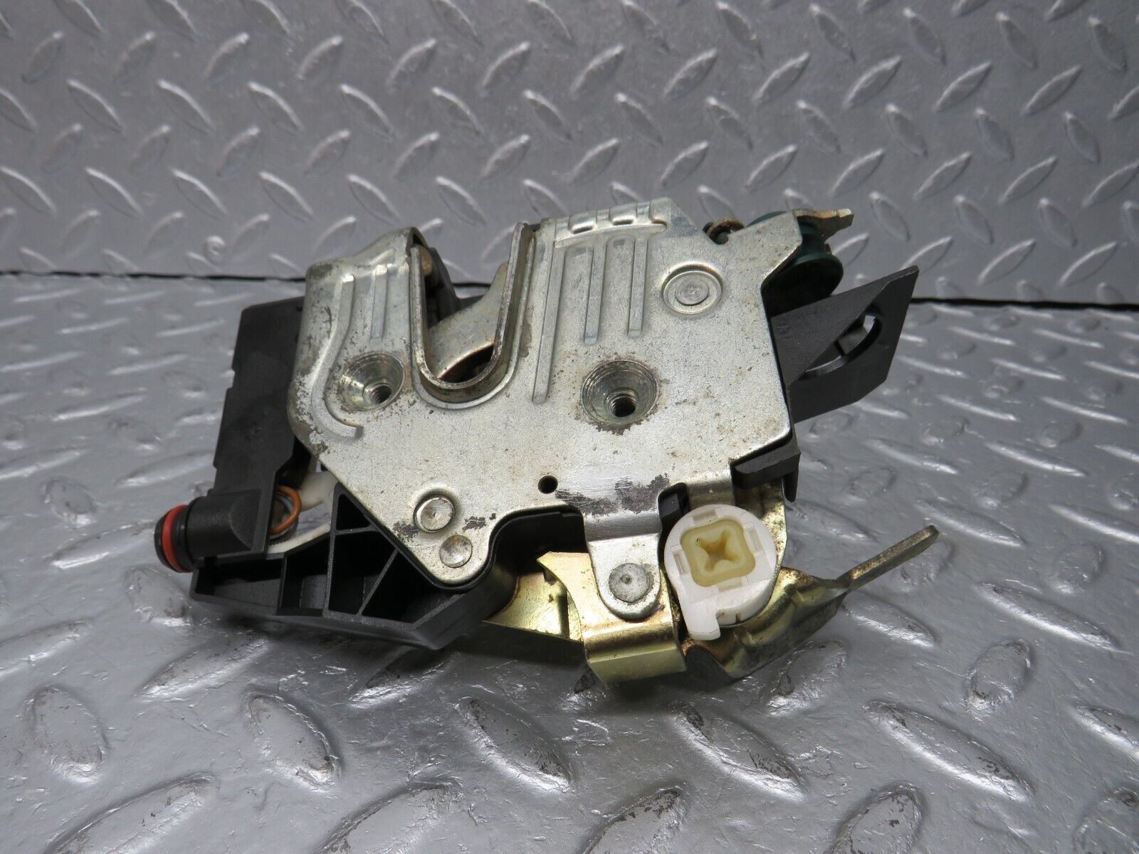 39464 Mercedes-Benz R129 320SL Coupe Right Door Lock Mechanism 1298212651