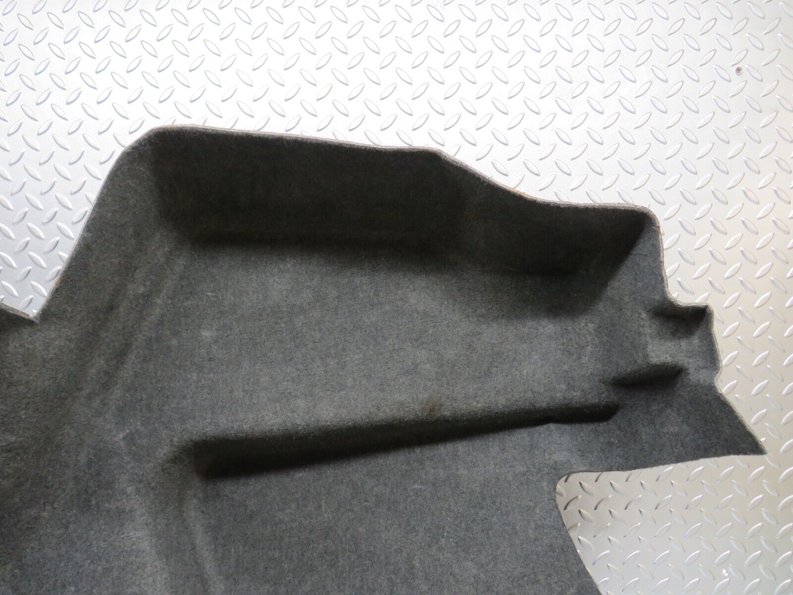 25732 Mercedes-Benz W124 280E Trunk Panel Cover Left 1246901026