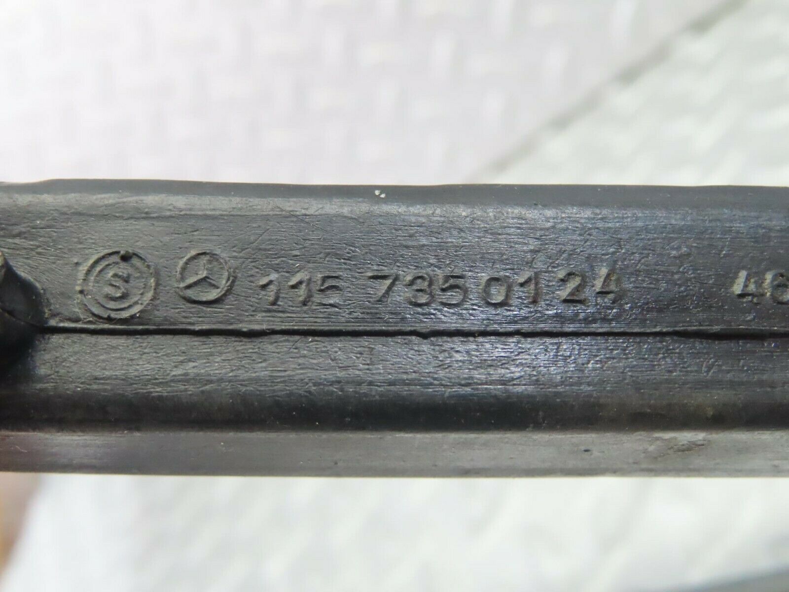 8282 Mercedes-Benz W115 Rear Left Quarter Glass