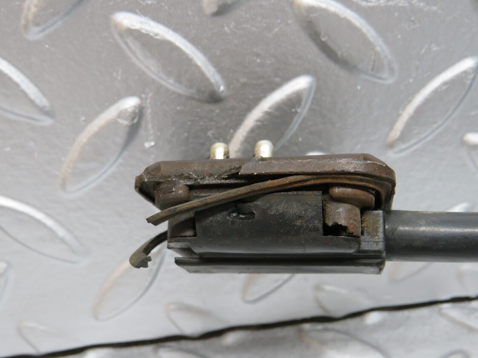 31077 Mercedes-Benz W123 200D Wiper Motor Bosch 0390341077