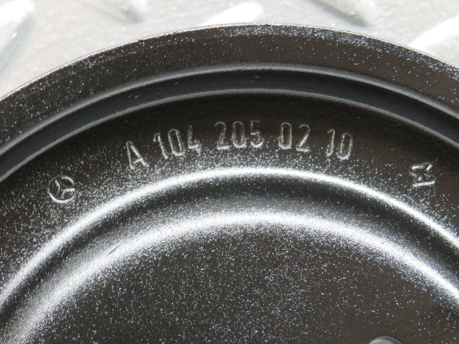 29061 Mercedes-Benz C124 320CE Coupe Engine Cooling Fan Pulley 1042050210