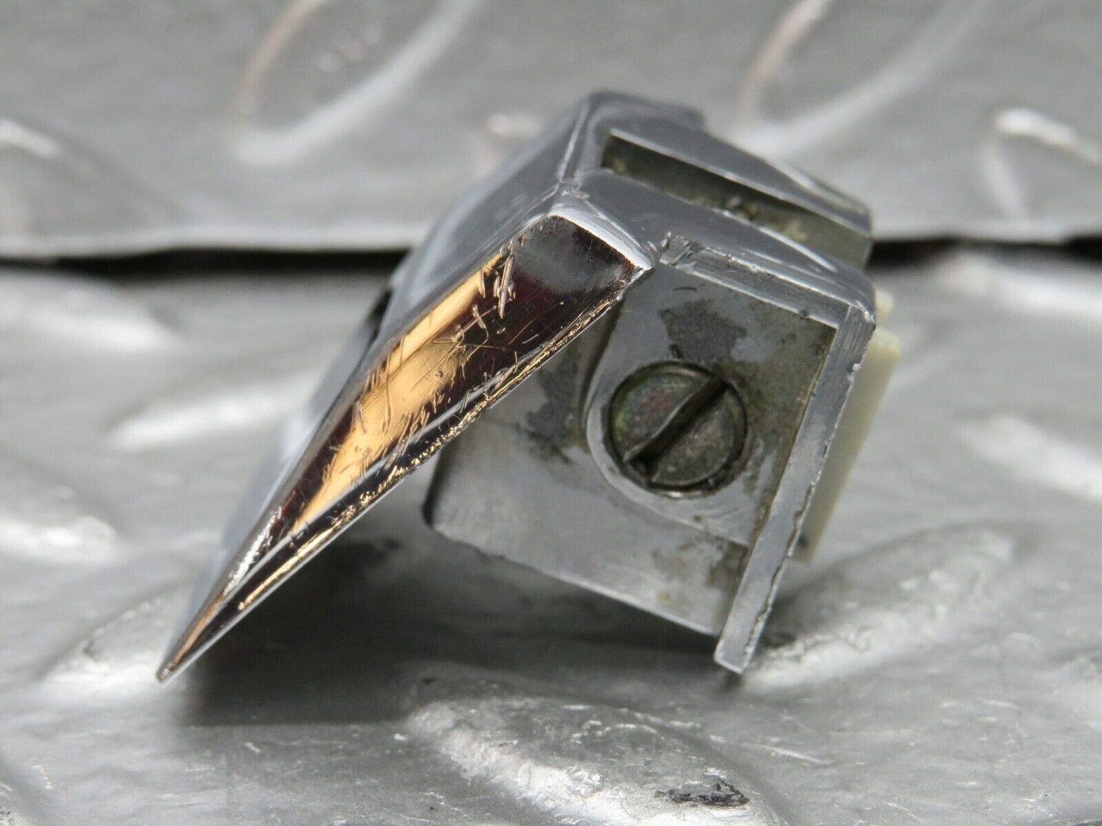 22752 Mercedes-Benz C107 450SLC Coupe Left Door Window Channel Chrome Top