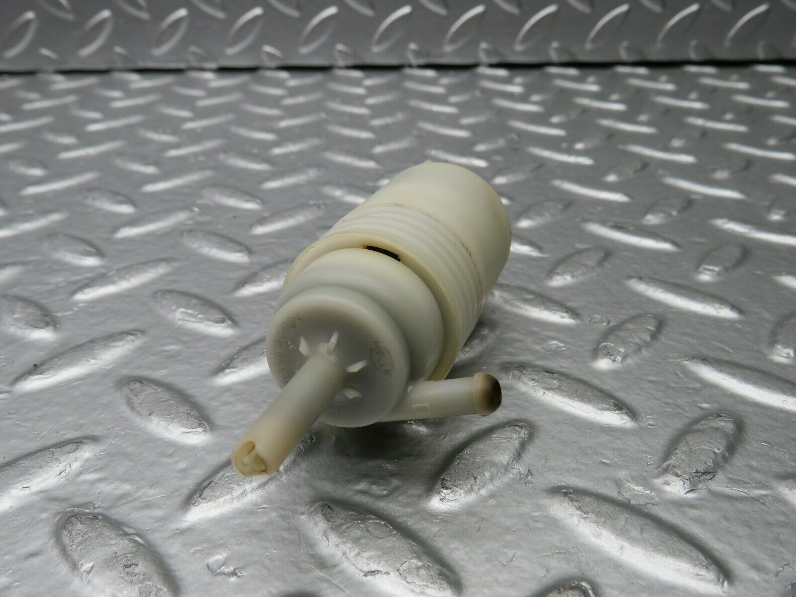 22487 Mercedes-Benz C124 E220 Coupe Windscreen Washer Pump 1248690421