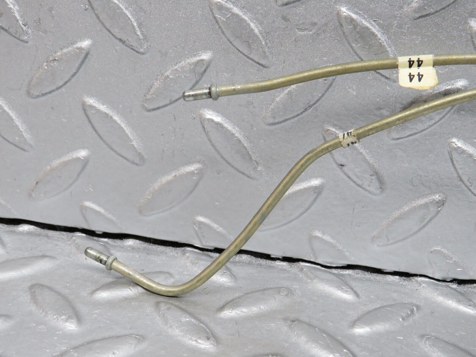 38483 Mercedes-Benz R129 280SL Coupe Soft Top Hydraulic Pipe Distributor 1298000022