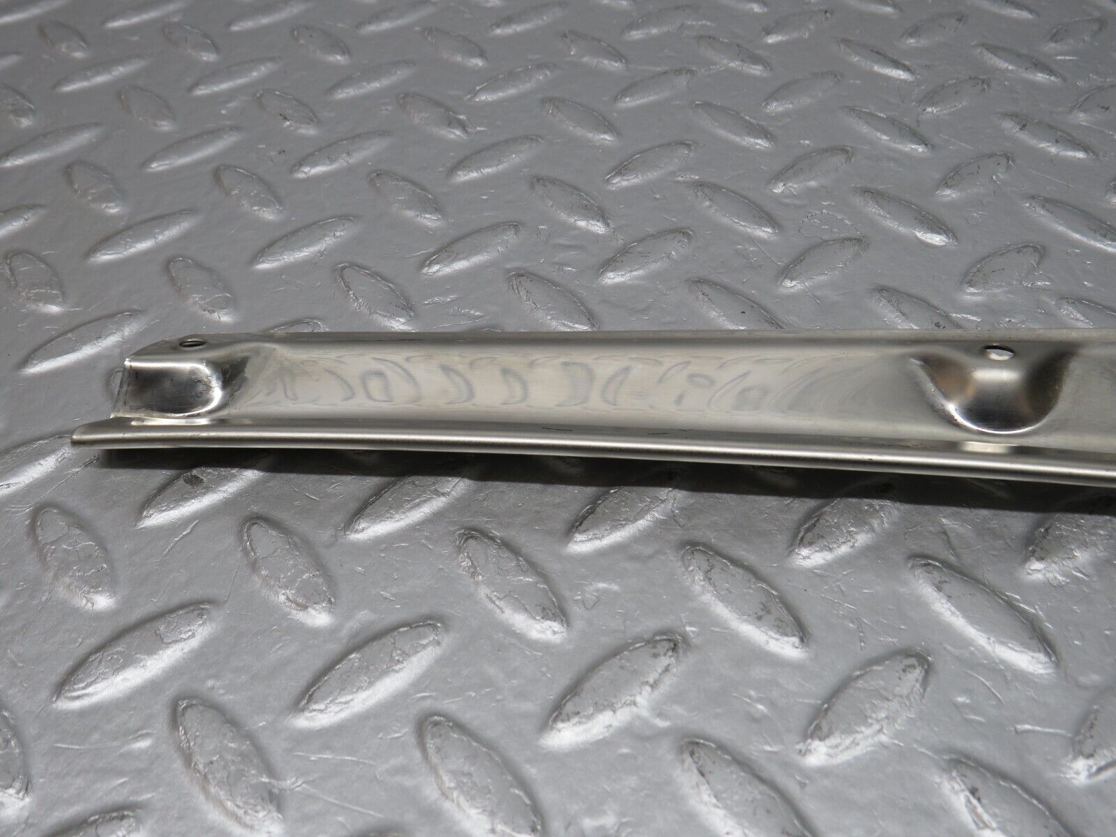 38593 Mercedes-Benz R129 280SL Coupe Folding Top Chrome Top Cover Trim Right