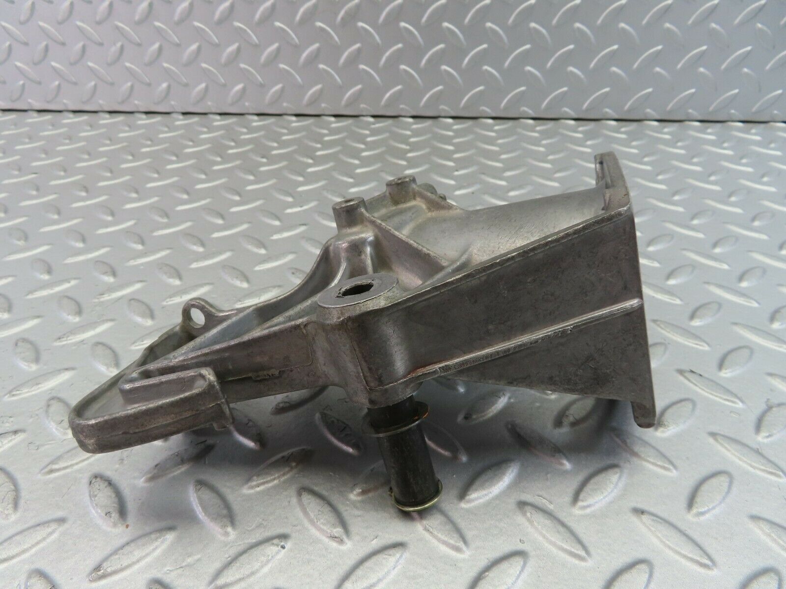 7674 Mercedes-Benz S123 230TE Wagon Brake Pedal Bracket Support 1232900219