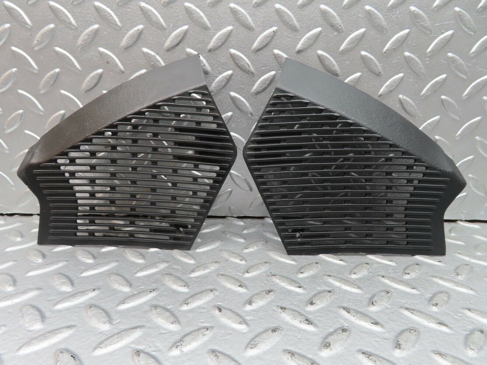 21217 Mercedes-Benz W123 230E Dashboard Speaker Covers 1236802707