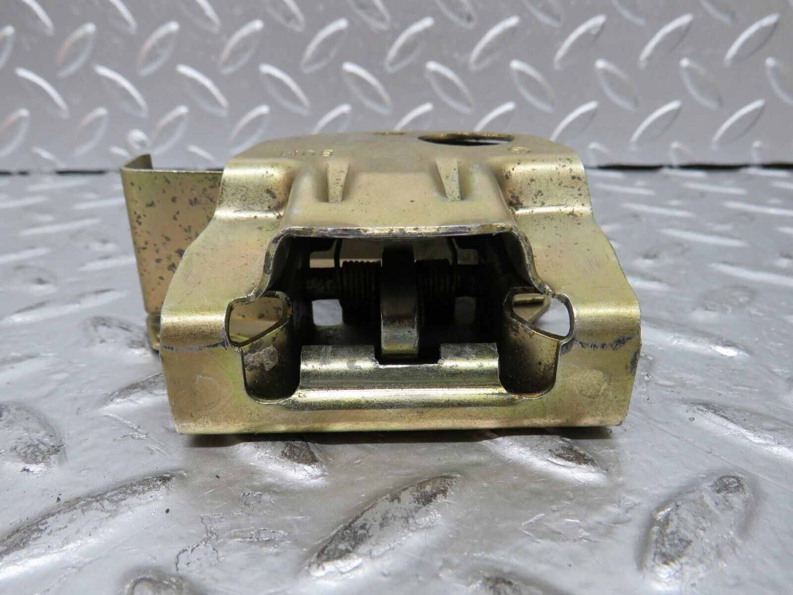 26994 Mercedes-Benz W123 240D Trunk Lock