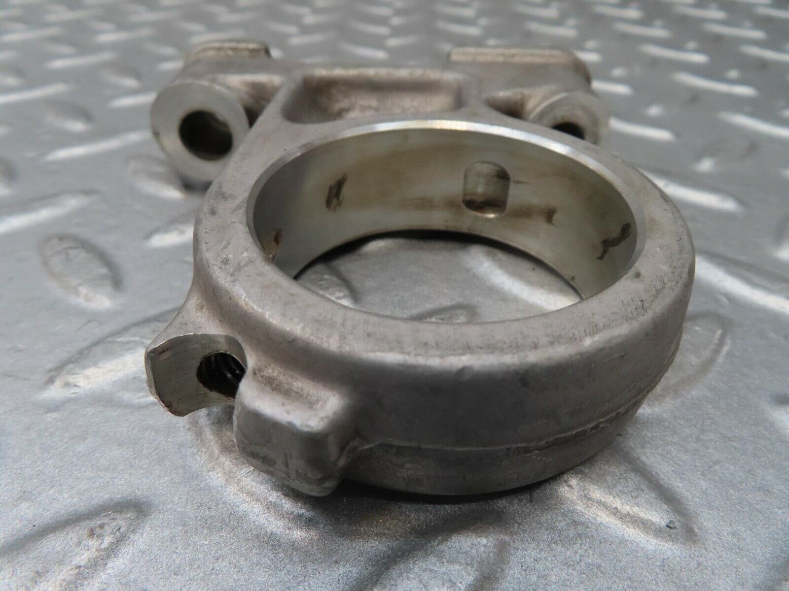 16552 Mercedes-Benz C107 350SLC Coupe Camshaft Tower Bearing 1160512112