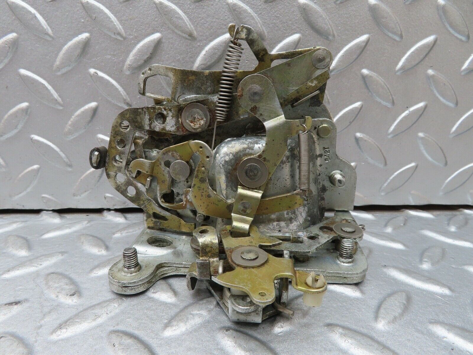 17762 Mercedes-Benz W116 450SEL Rear Right Door Lock Mechanism