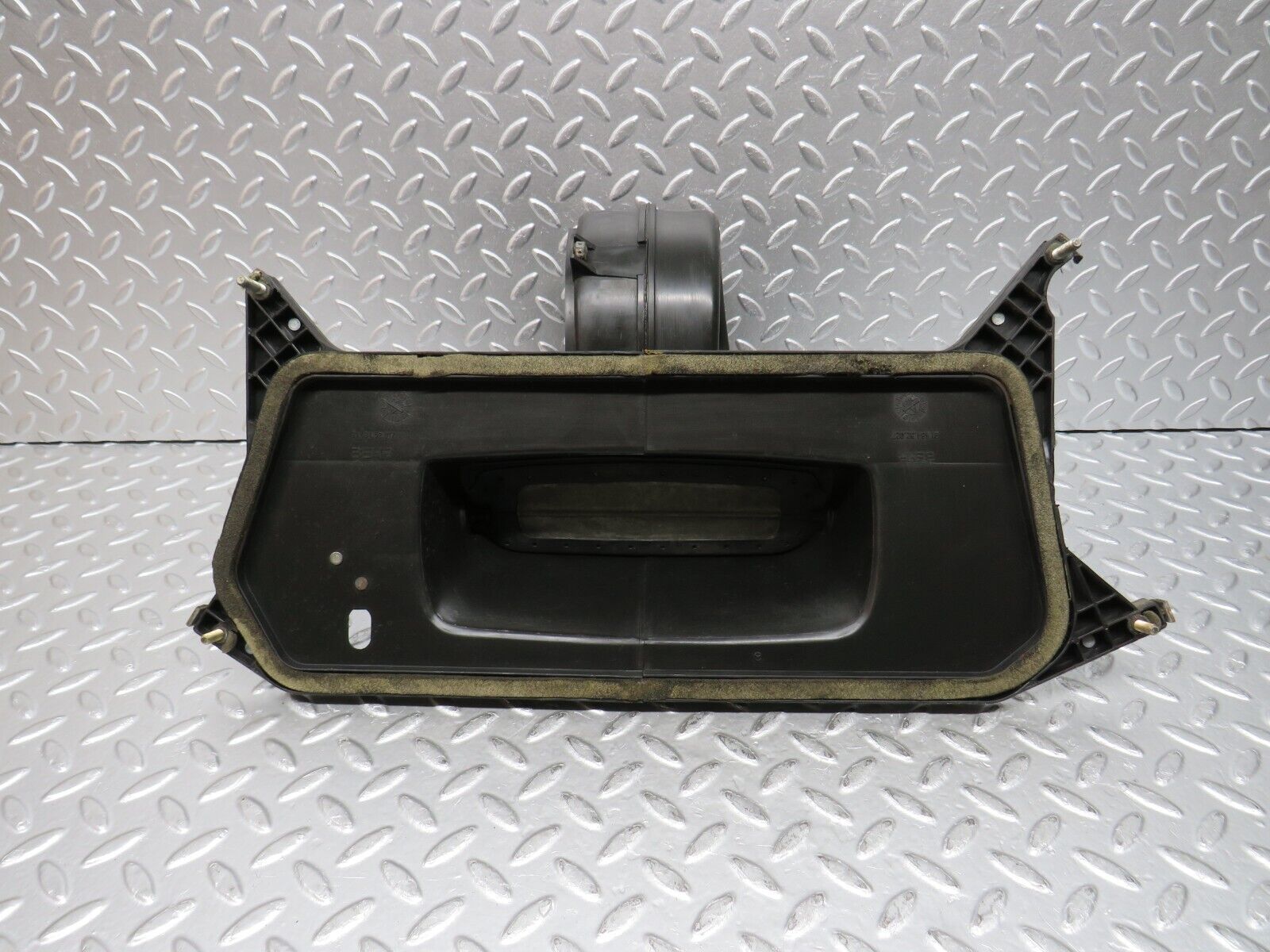 31647 Mercedes-Benz W201 190LE 1.8L Heater Blower Housing Behr 91.484.52.017