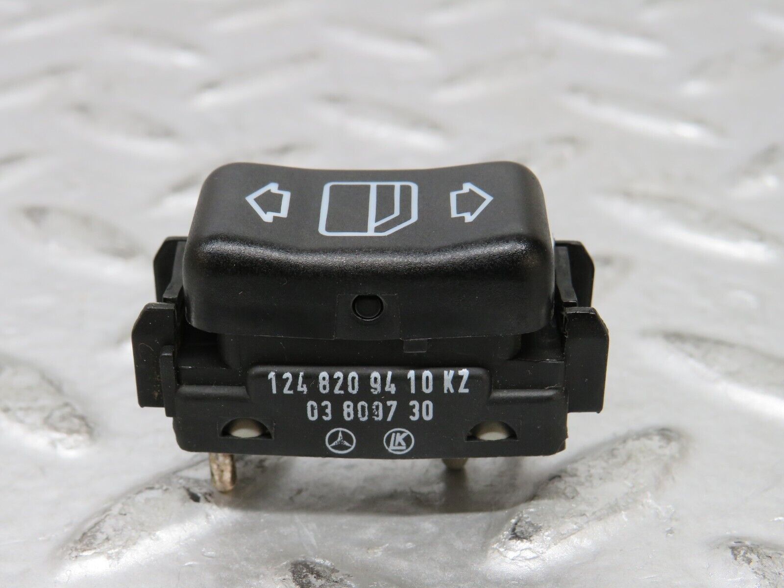 27562 Mercedes-Benz S124 300TE Electric Window Switch Right Side 1248209410