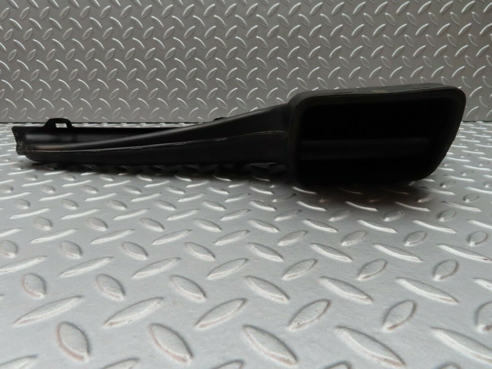 5225 Mercedes-Benz W116 350SE Dashboard Ventilation Duct Left 1168300319