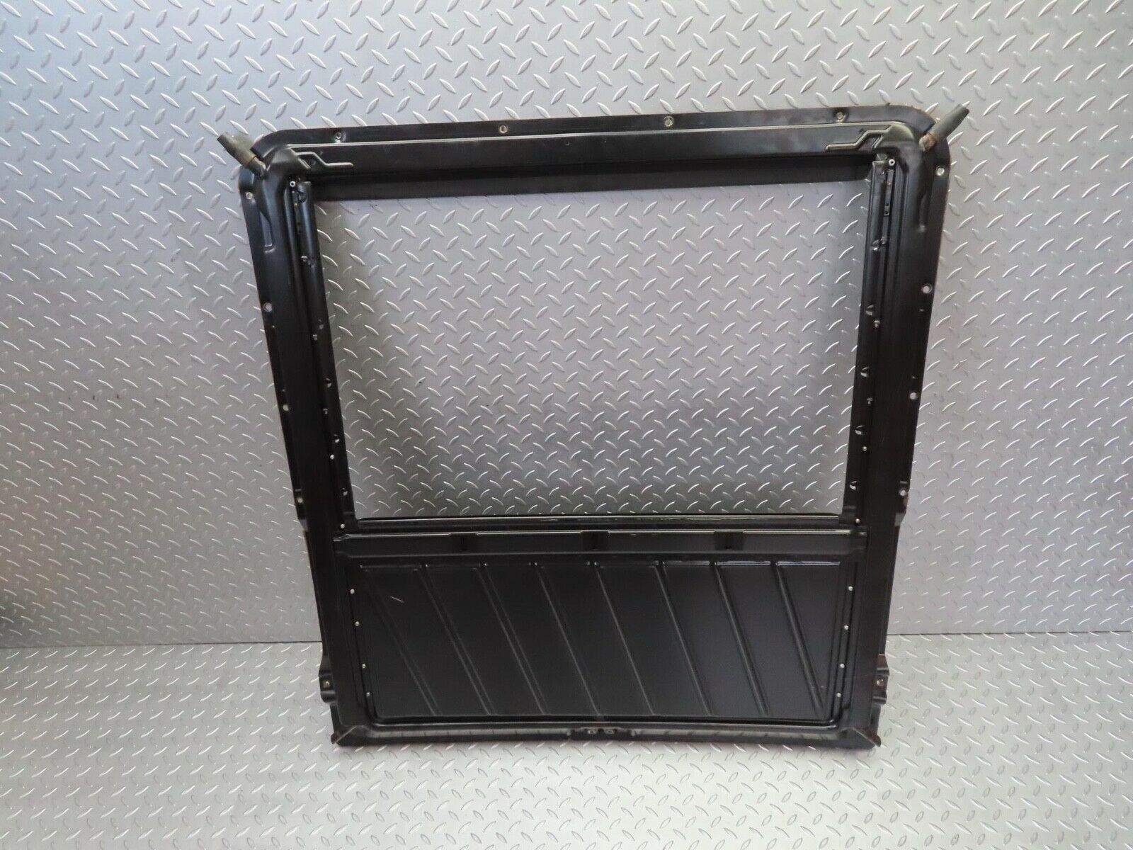 14796 Mercedes-Benz W201 190E Power Sunroof Frame