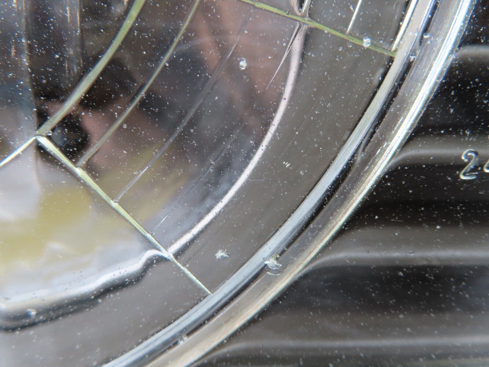 19097 Mercedes-Benz W123 300D Headlight Right Side Hella LHD