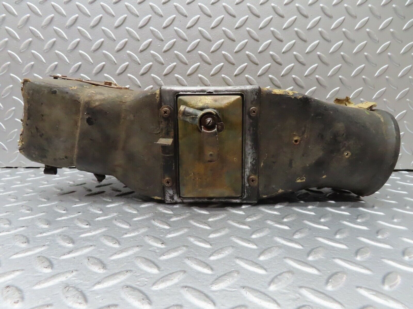 18650 Mercedes-Benz W120 W121 Ponton Heater Box