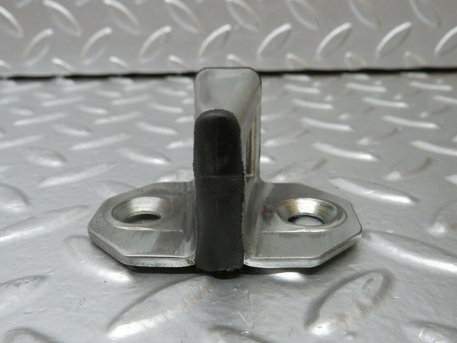 24310 Mercedes-Benz S124 220TE Wagon Door Lock Latch