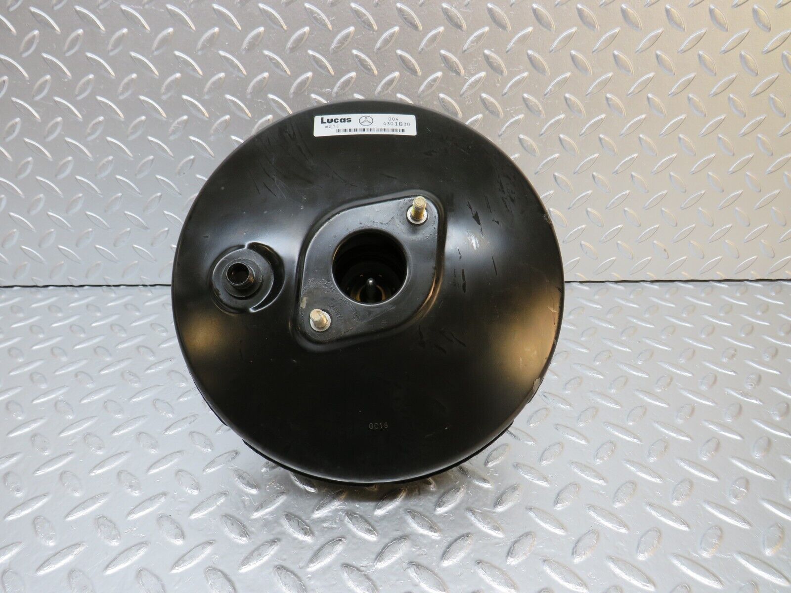 31347 Mercedes-Benz S124 220TE Wagon Brake Booster Lucas 0044301630