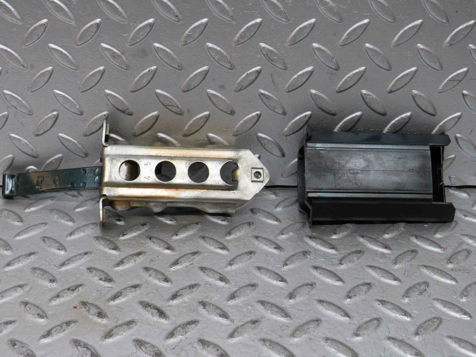 27623 Mercedes-Benz S124 300TE Wagon Door Safety Check Strap Right Side