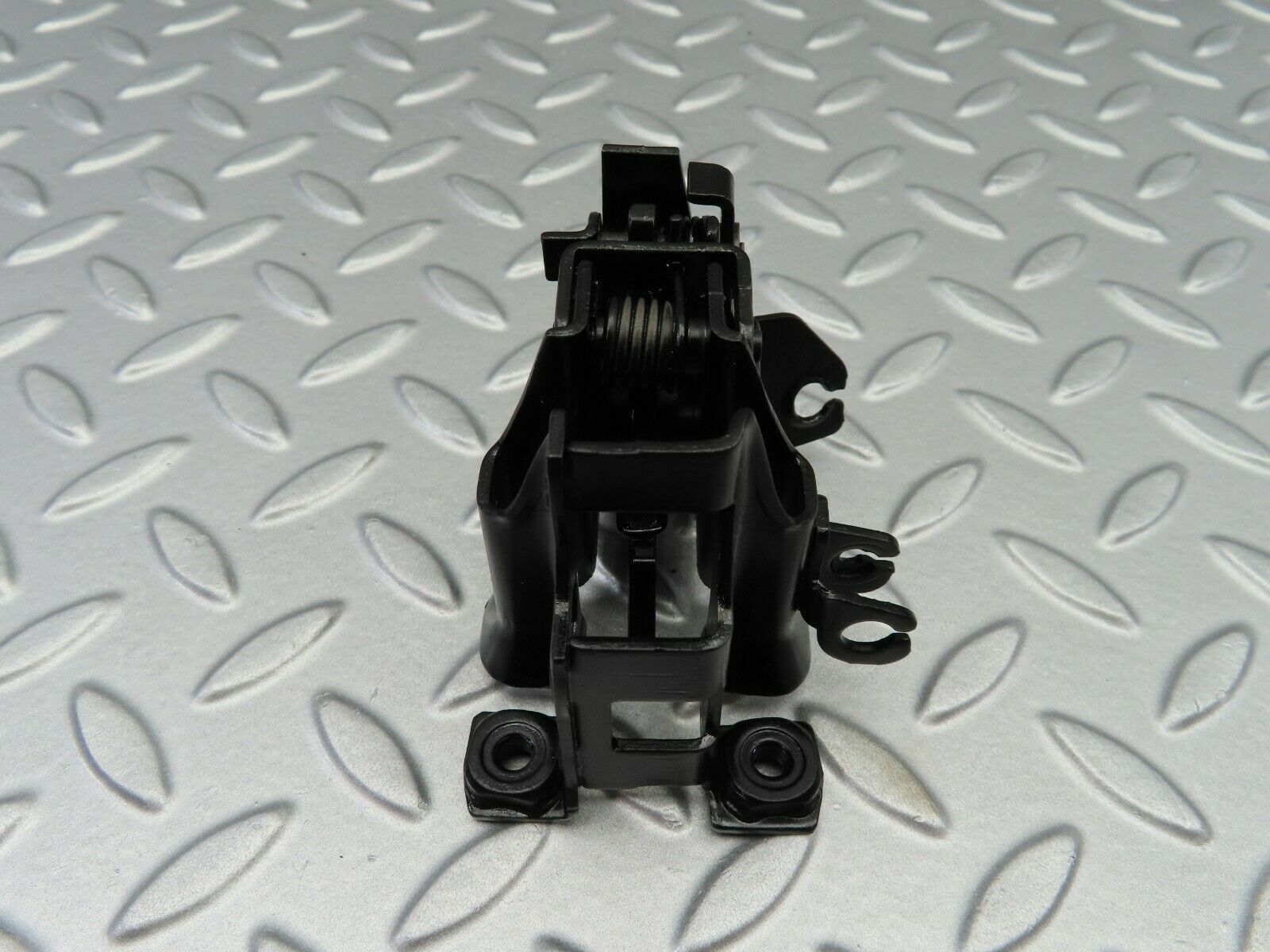 6393 Mercedes-Benz W126 380SE Bonnet Lock Catch Left Side 1268801160