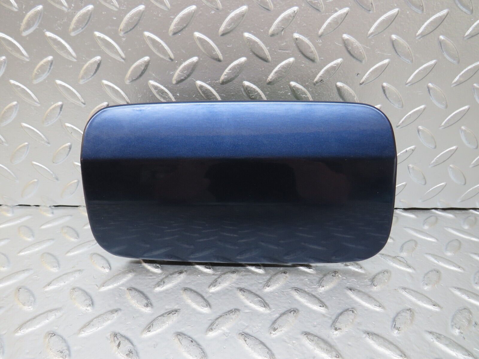 25807 Mercedes-Benz W124 280E Fuel Tank Flap Cap 1245841639