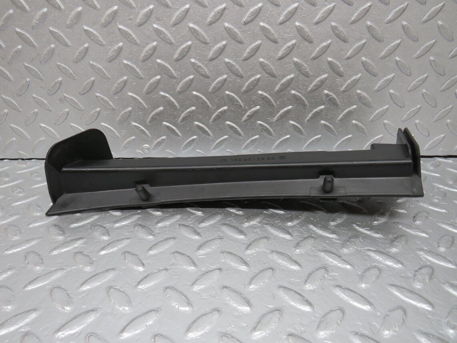 39358 Mercedes-Benz R129 320SL Coupe Windscreen Drain Channel Right 1298310636