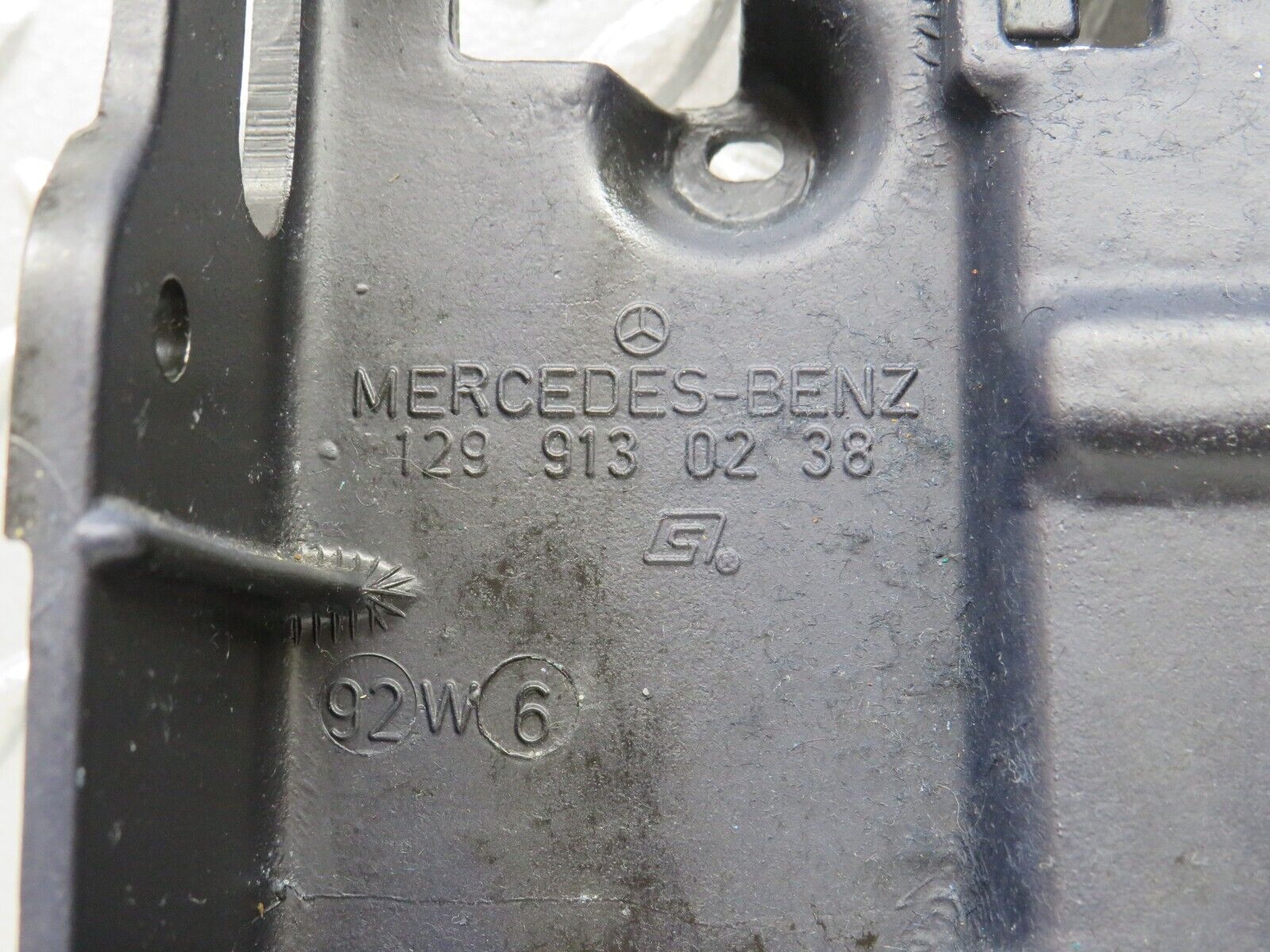 36810 Mercedes-Benz R129 300SL-24 Front Right Seat Backrest 1299130238