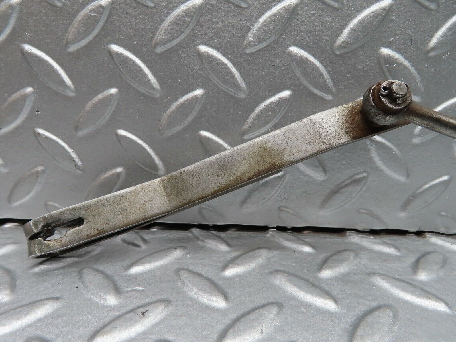 21014 Mercedes-Benz W114 250CE Coupe Gearbox Linkage