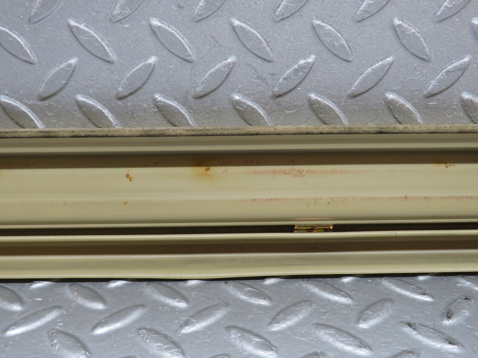 38695 Mercedes-Benz W201 190E 2.6L Front Right Door Sill