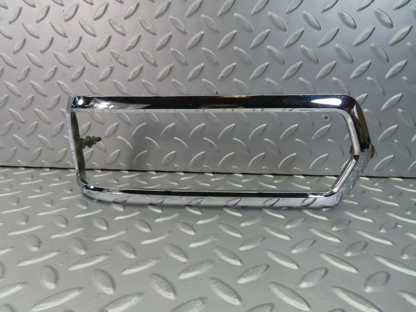 9029 Mercedes-Benz W108 Tail Light Chrome Frame Left 1088260159