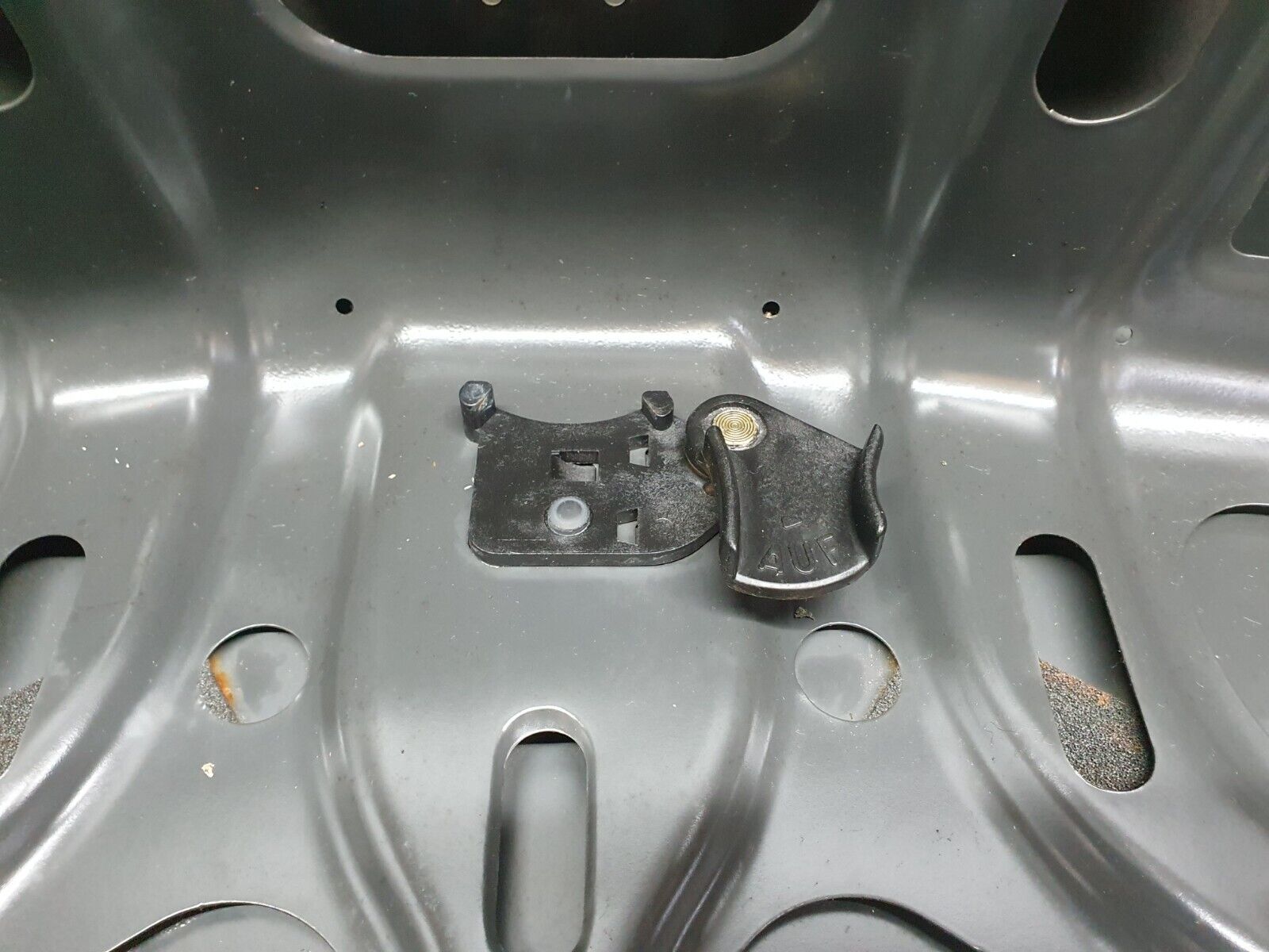 41372 Mercedes-Benz W124 200E Boot Lid Trunk Door