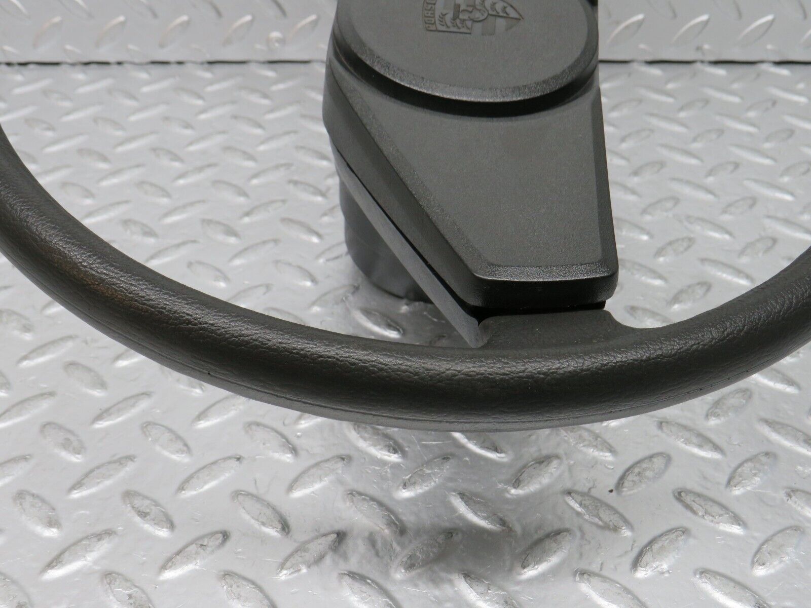 30038 Porsche 924 Steering Wheel 690578